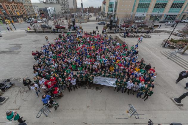 London Knights and the city of London show their support for the Humboldt Broncos