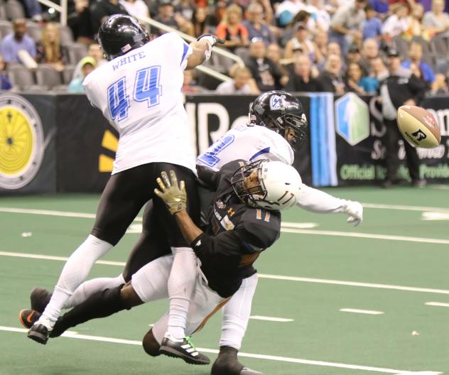 Dezmon Epps of the Arizona Rattlers vs. the Cedar Rapids Titans