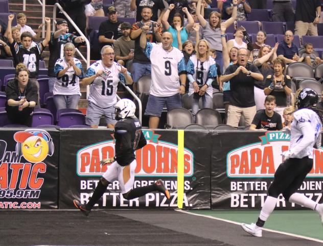 Dezmon Epps of the Arizona Rattlers scores against the Cedar Rapids Titans