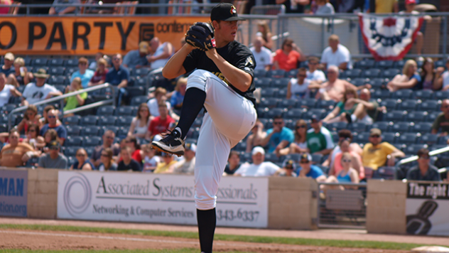 Pitcher Nick Kingham with the West Virginia Power