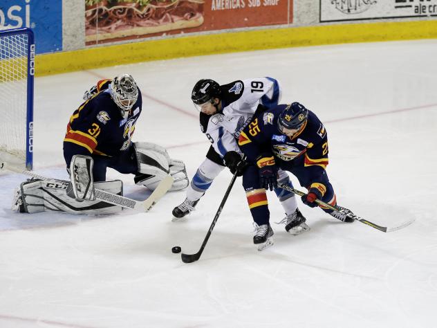 Max French of the Idaho Steelheads tries to get through the Colorado Eagles defense