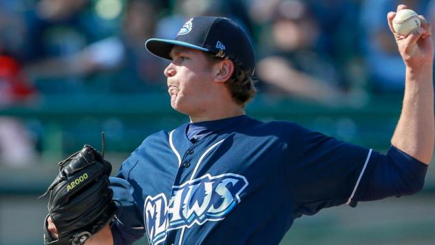 Lakewood BlueClaws pitcher Damon Jones