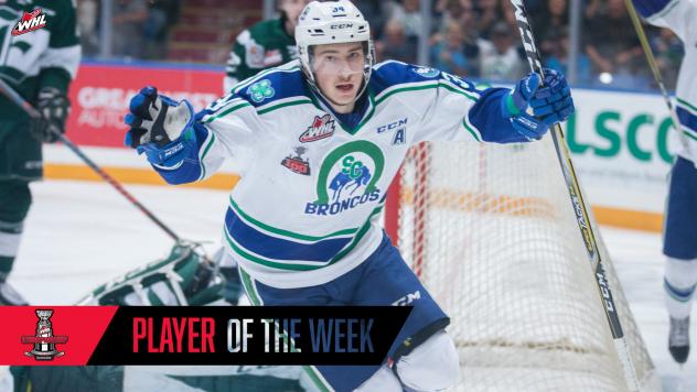 Swift Current Broncos forward Matteo Gennaro