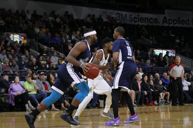 Halifax Hurricanes vs. the London Lightning in Game 3