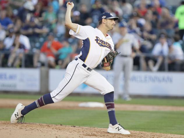 Somerset Patriots pitcher David Kubiak