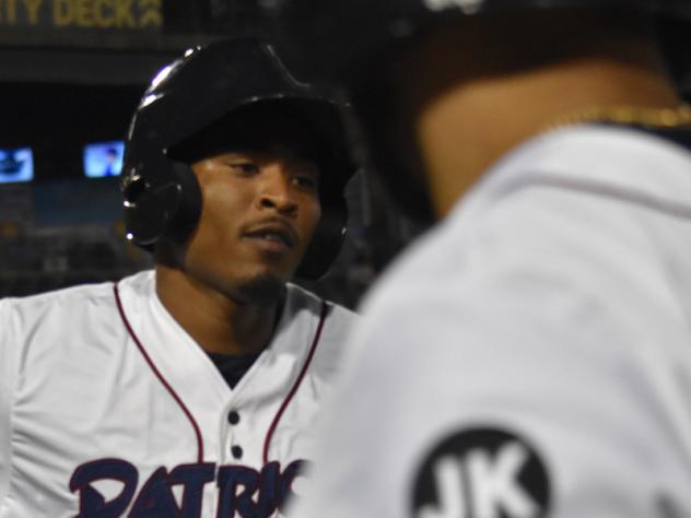 Justin Trapp of the Somerset Patriots rounds the bases