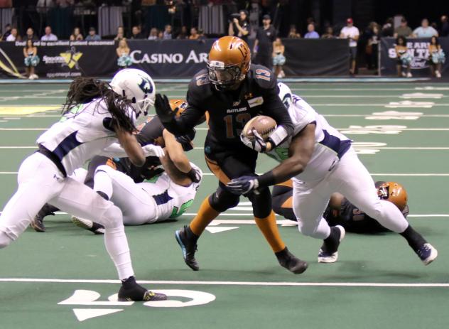 Arizona Rattlers QB Jeff Ziemba scrambles against the Nebraska Danger