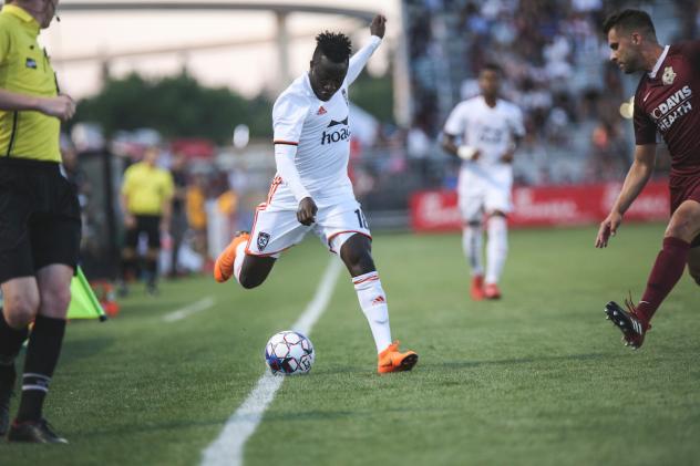 Orange County SC keeps the ball from going out of bounds vs. Sacramento Republic FC