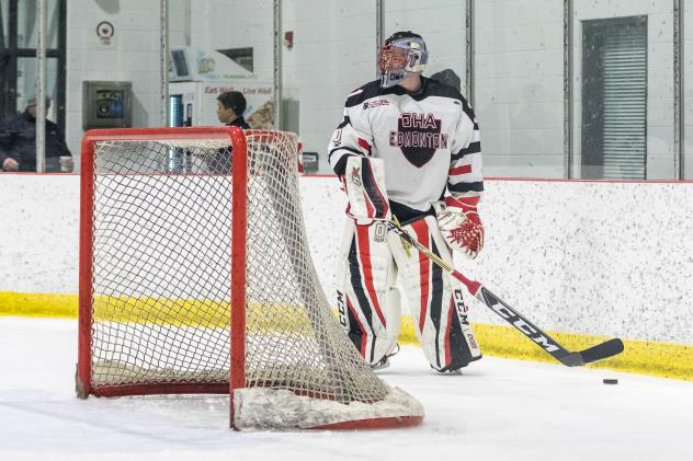 Goaltender Drew Sim with OHA Edmonton Bantam Prep