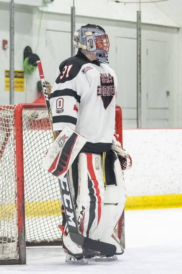 Goaltender Drew Sim with OHA Edmonton Bantam Prep