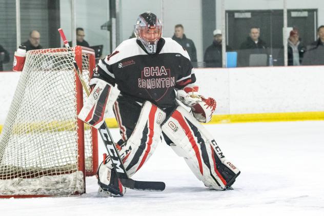 Goaltender Drew Sim with OHA Edmonton Bantam Prep