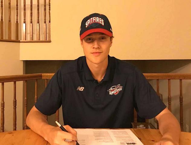 Windsor Spitfires draft pick Kyle McDonald signs