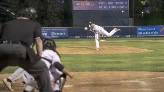 Walla Walla Sweets on the mound