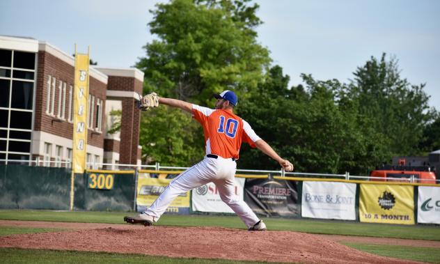 Albany Dutchmen pitcher Steven Plaskett