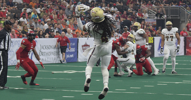 Maine Mammoths receiver Rob Brown