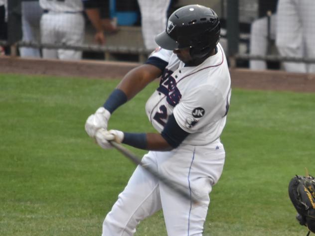 Julio Borbon of the Somerset Patriots at the plate