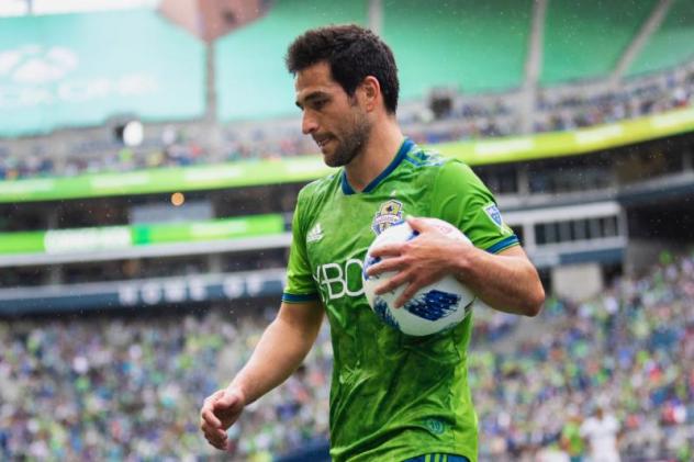 Nicolas Lodeiro of Seattle Sounders FC