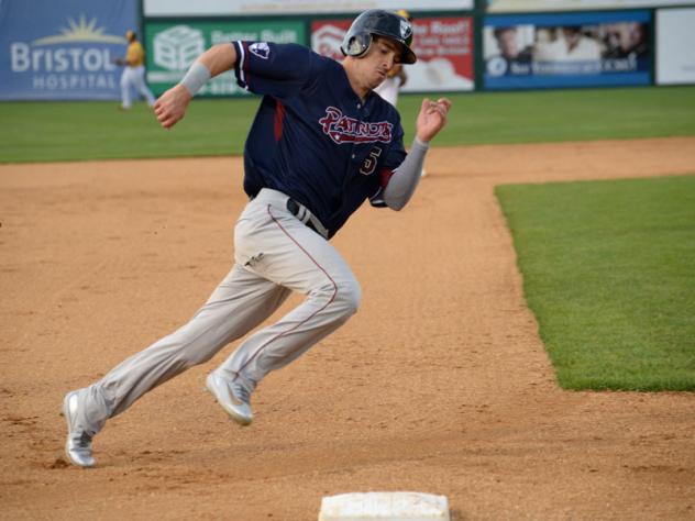 Mike Fransoso of the Somerset Patriots prepares to round third