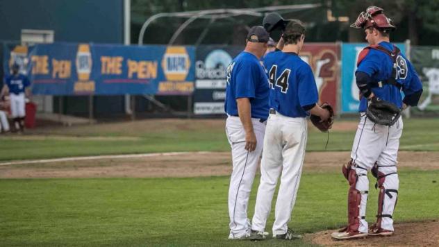 Walla Walla Sweets conference on the mound