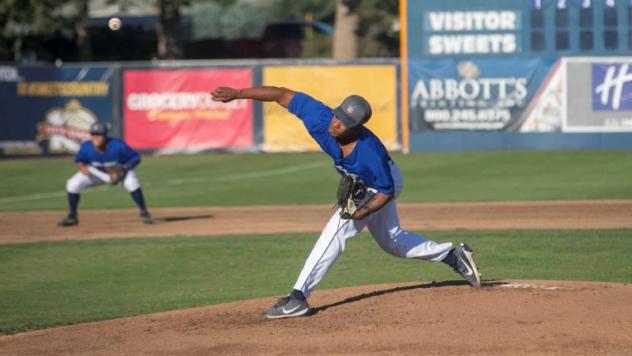 Walla Walla Sweets pitcher Darius Vines