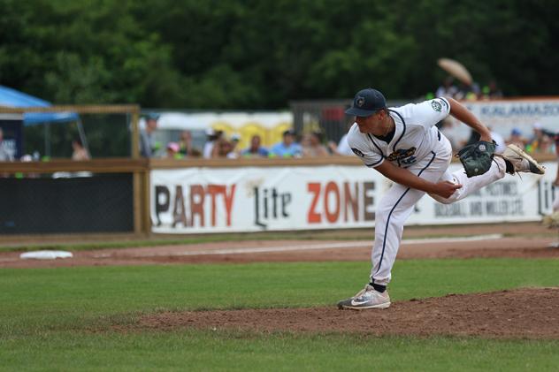 Kalamazoo Growlers pitcher Kyle Virbitsky