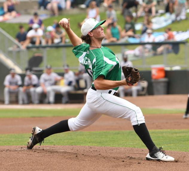 Dayton Dragons left-handed pitcher Packy Naughton