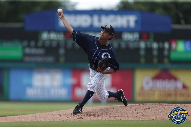 Charleston RiverDogs pitcher Deivi Garcia delivers