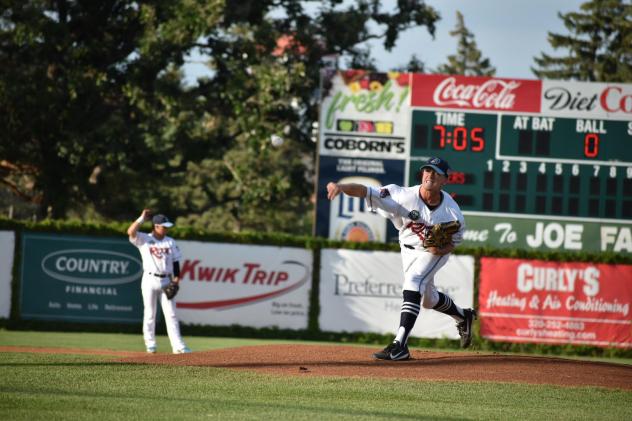 St. Cloud Rox pitcher Evan Johnson