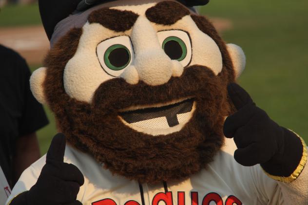 Medford Rogues mascot Rowdy