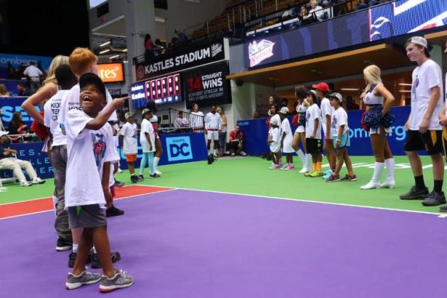 Kids have fun at a Washington Kastles match