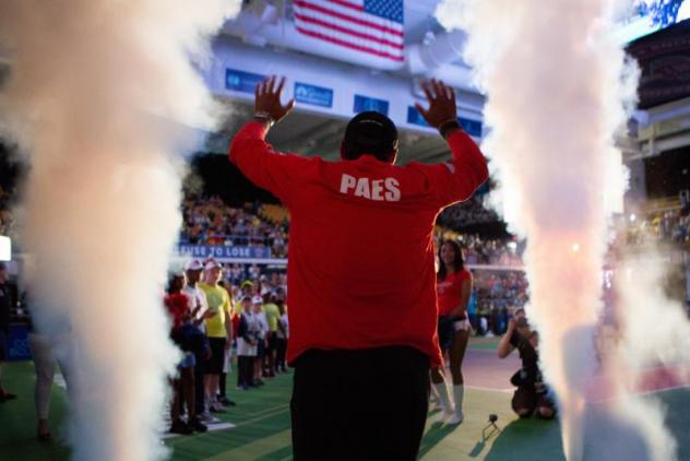 Leander Paes made his return to Kastles Stadium last night