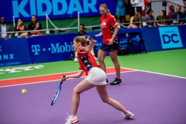 CNN's Michelle Kosinki got the once in a lifetime chance of playing with a Wimbledon Champion