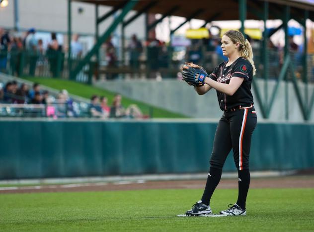 Chicago Bandits pitcher Shelby Turnier