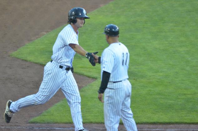 Idaho Falls Chukars First Baseman Reed Rohlman rounds third