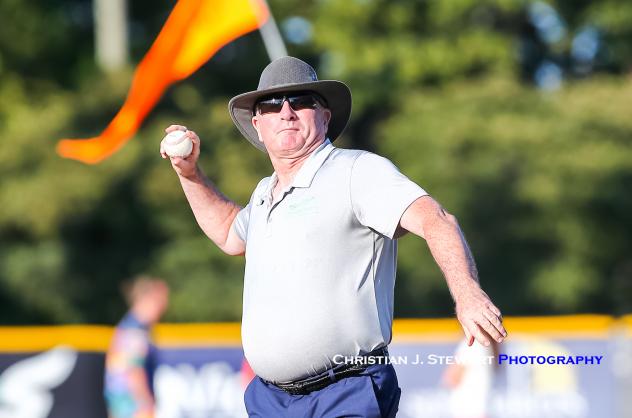 First pitch by Steve Wallace at the Victoria HarbourCats game
