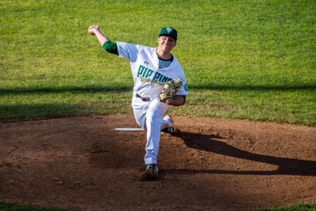 Yakima Valley Pippins pitcher Chase Farrell