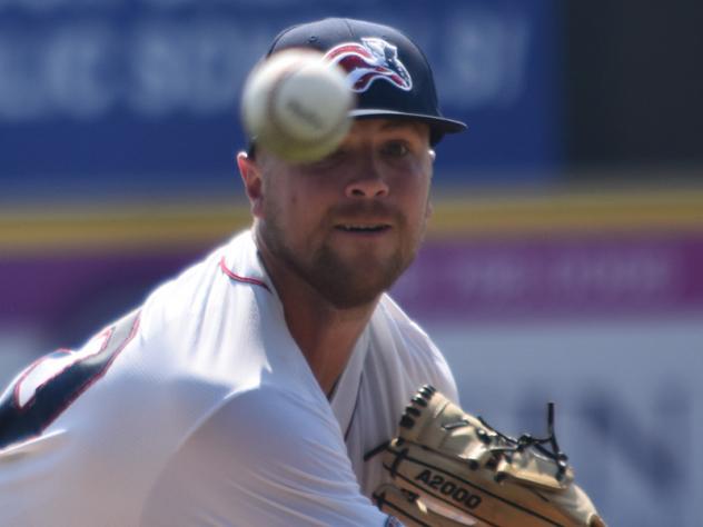 Somerset Patriots pitcher Stephen Perakslis