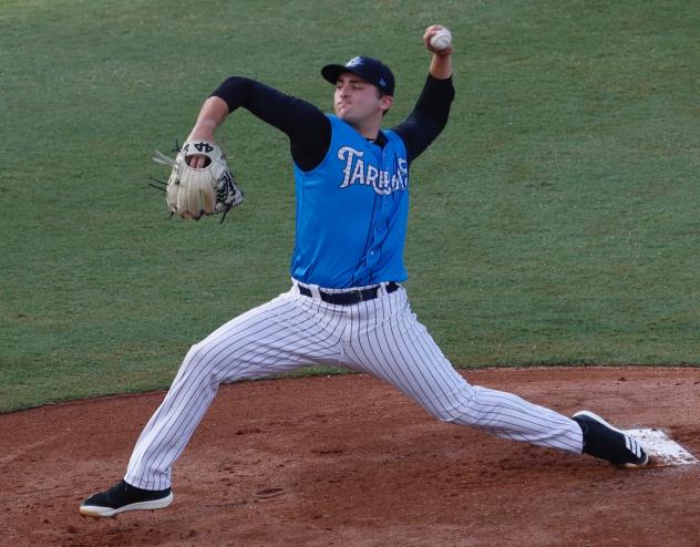 Tampa Tarpons pitcher Dalton Lehnen delivers