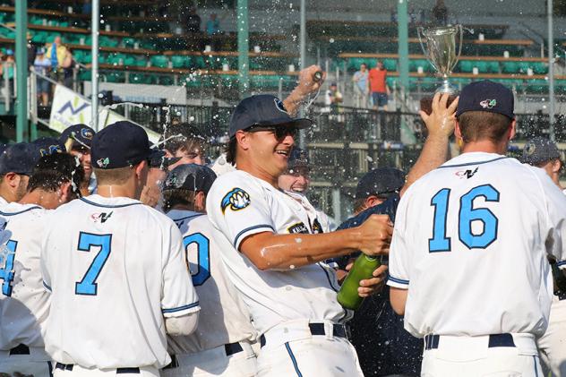 Kalamazoo Growlers celebrate a victory in the regular season finale