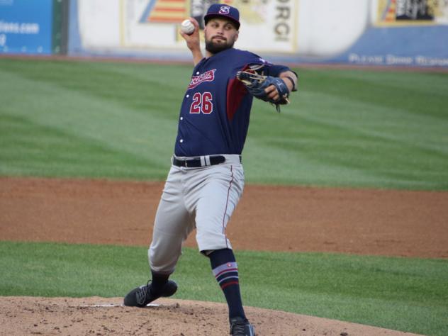 Somerset Patriots pitcher Vince Molesky delivers