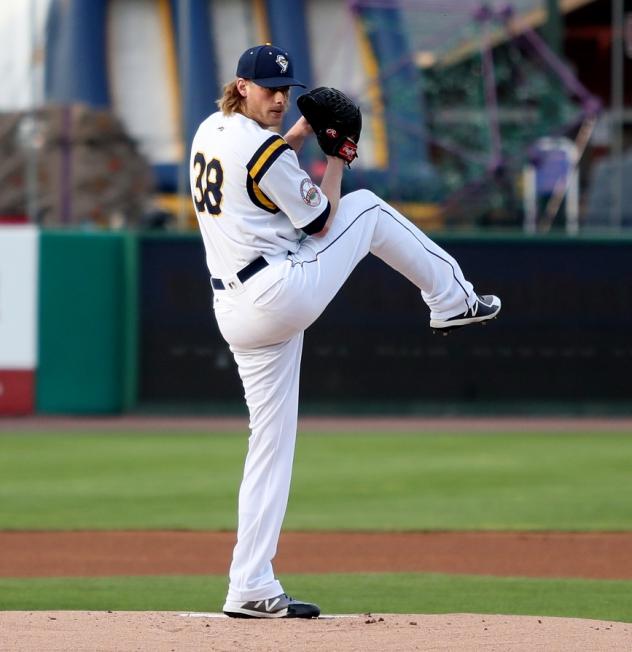 Ross Detwiler pitching for the York Revolution