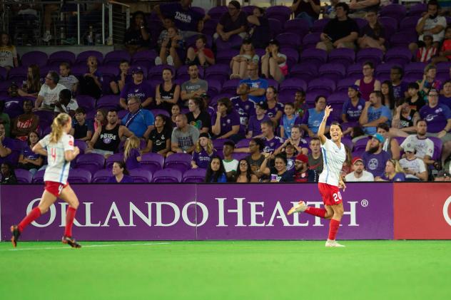 Chicago Red Stars forward Sam Kerr celebrates