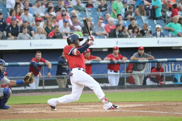 Yadiel Hernandez's first inning home run helped the Syracuse Chiefs beat the Buffalo Bisons