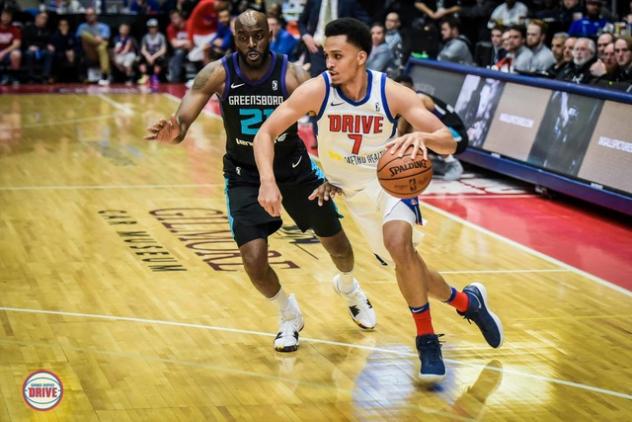 Reggie Hearn of the Grand Rapids Drive vs. the Greensboro Swarm