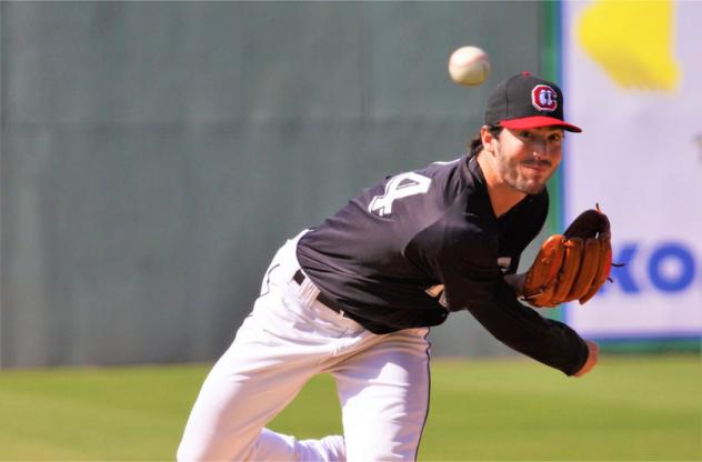 Chattanooga Lookouts pitcher Devin Smeltzer