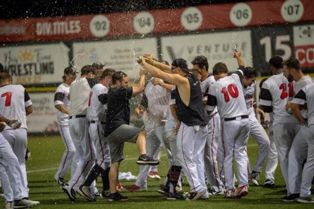 Washington Wild Things celebrate Championship Series berth