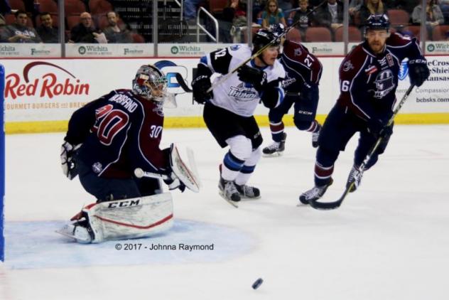 Wichita Thunder vs. the Tulsa Oilers