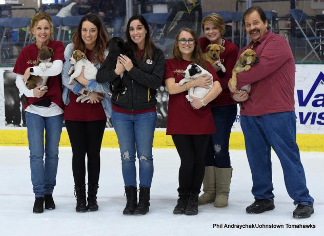 Johnstown Tomahawks Pucks and Paws Promotion