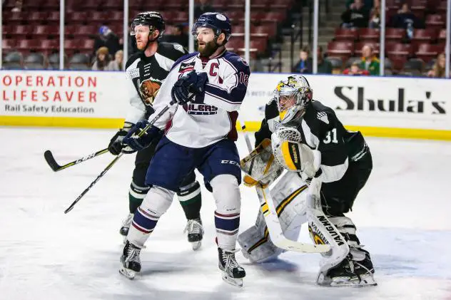 Tulsa Oilers forward Adam Pleskach against the Utah Grizzlies