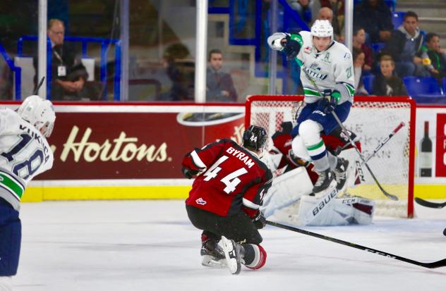 Vancouver Giants defenceman Bowen Byram vs. the Seattle Thunderbirds